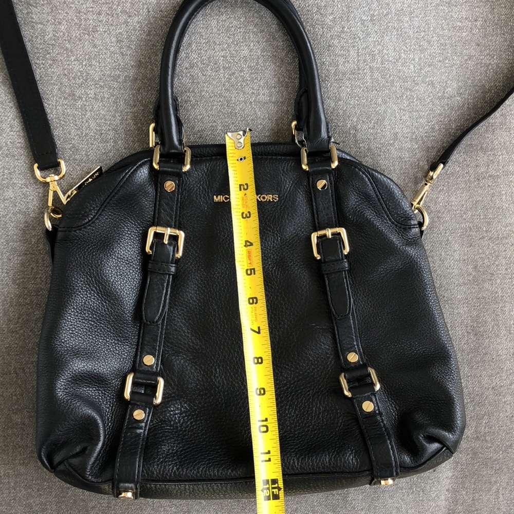 Used twice! - MICHAEL KORS Pebbled Leather Crossbody & Handbag - Picture 13 of 14